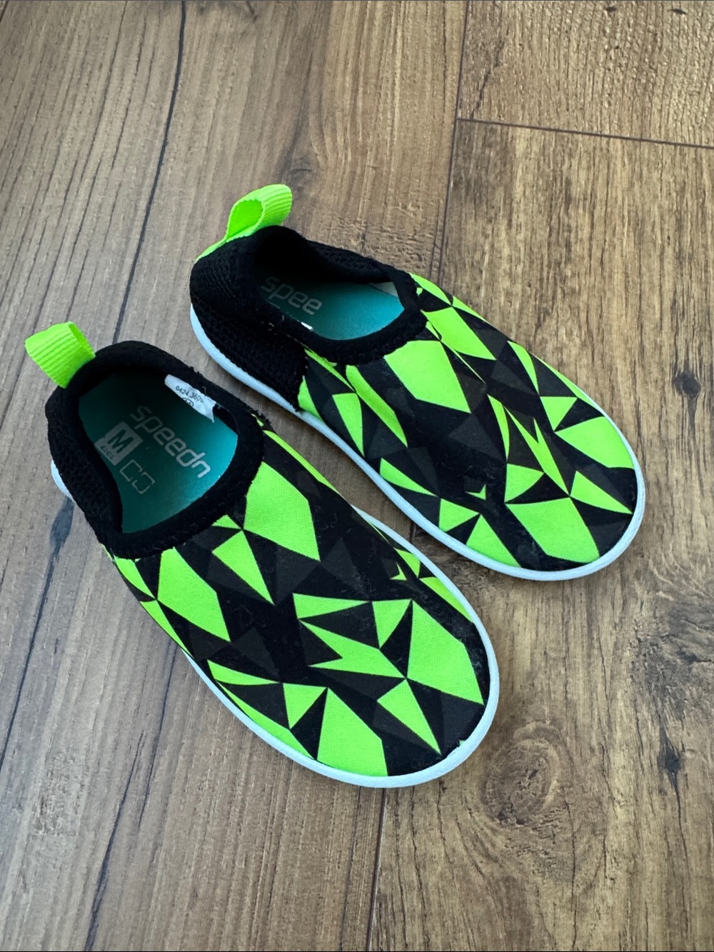 Speedo toddler water shoes, lime green/yellow and black, size medium